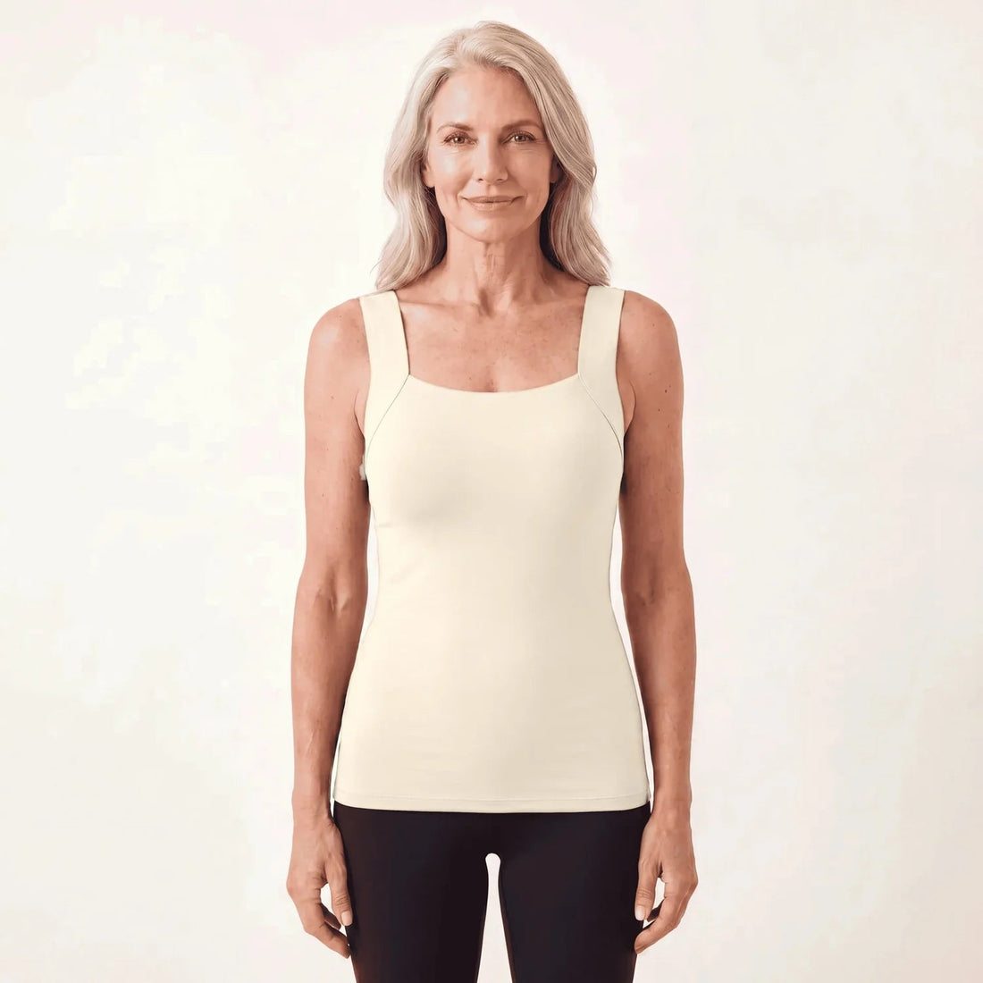 Camiseta Sculpt en blanco crema